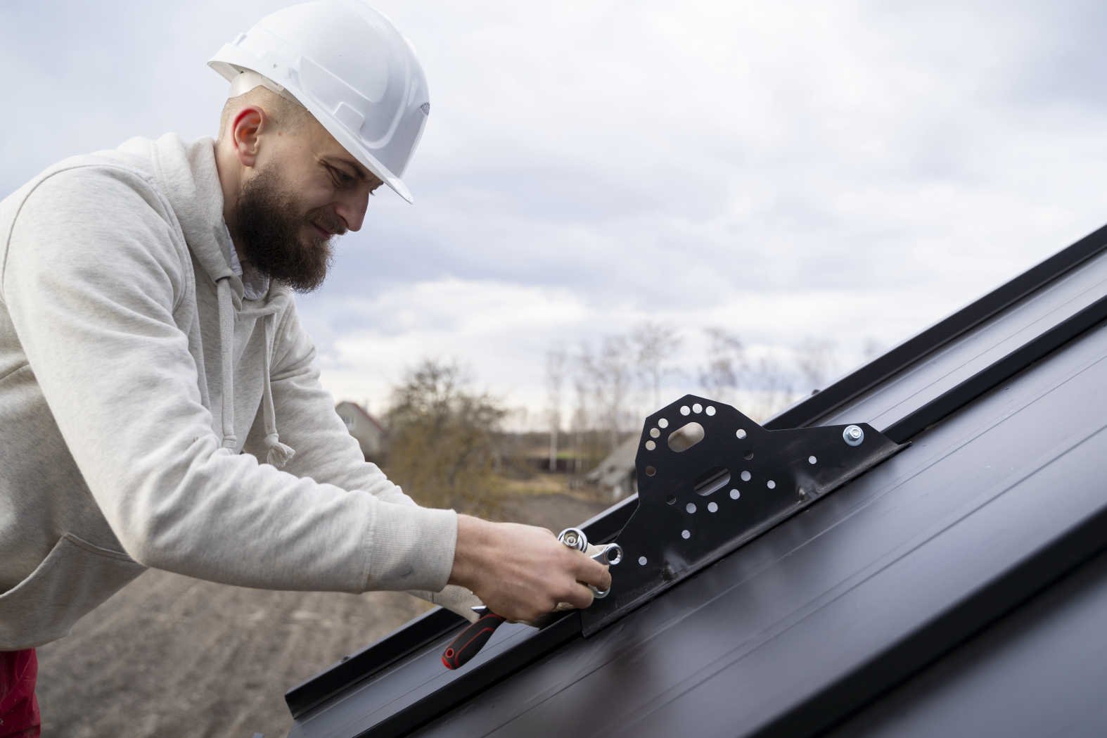 The Science Behind Weather-Resistant Roofing Materials